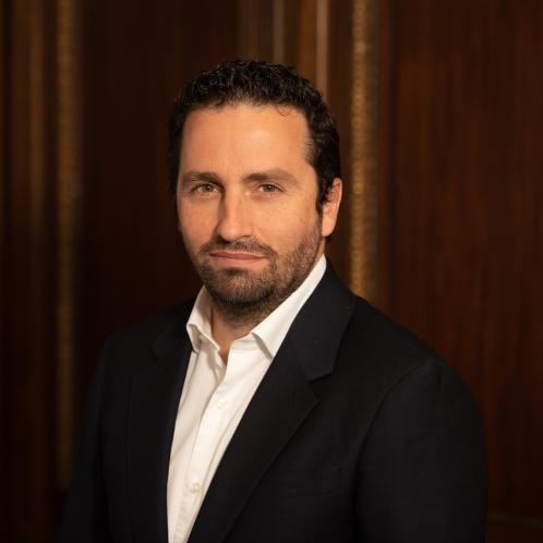 headshot of Thomas Barnay