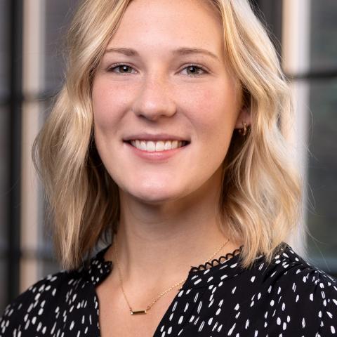Mikayla Reinke headshot