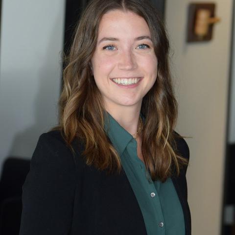 HelenRobins Headshot