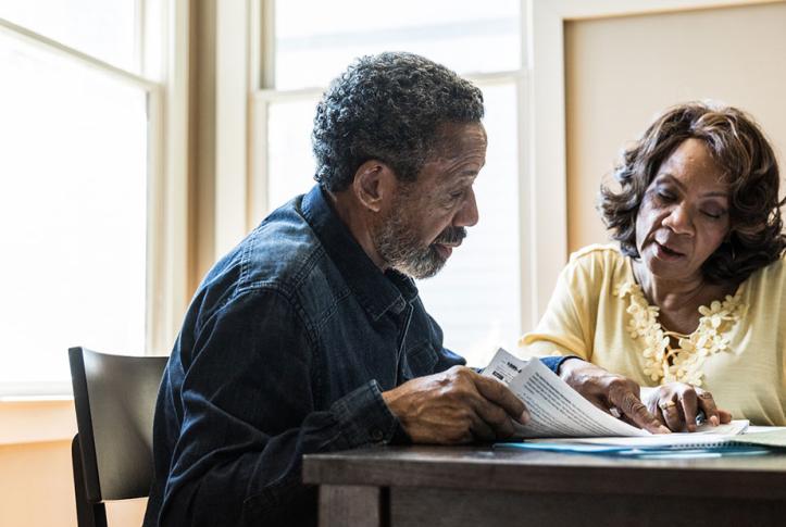 couple-reviewing-their-medical-bills